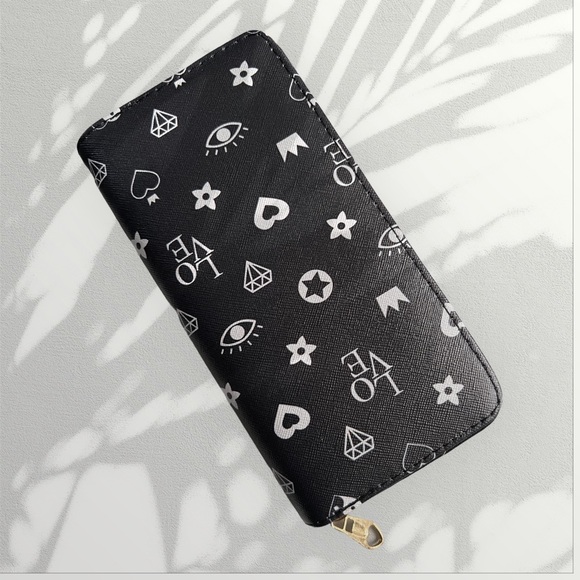 Wristlet wallet - Picture 1 of 3